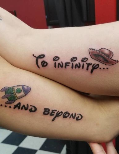 Infinity Tattoo – Le 90 ispirazioni più delicate e creative!