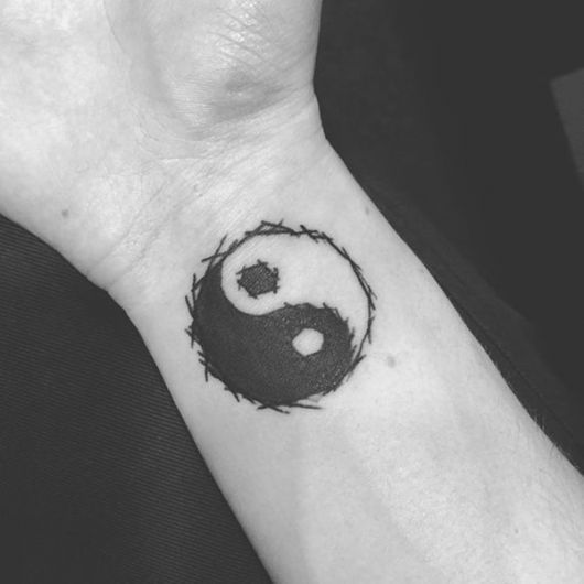 Tatuaje Yin Yang: Significado + 20 Inspiraciones Increíbles!