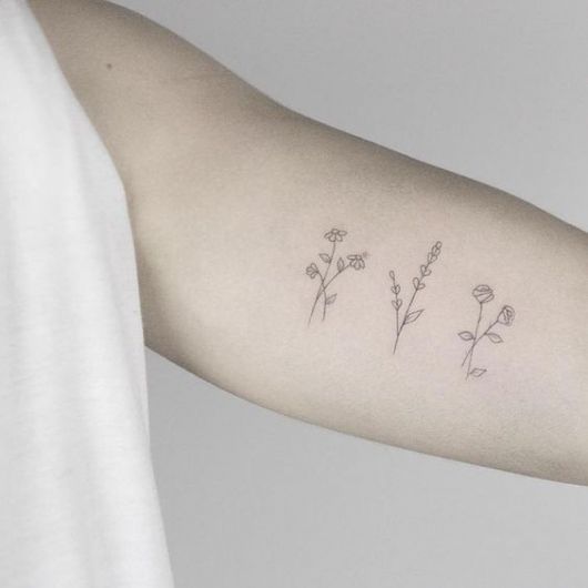 Tatouage minimaliste : rencontrez et découvrez 40 designs pour vous inspirer