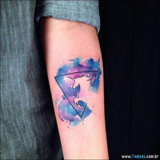 Tatuaje de Unicornio: ¡Significado y + 30 inspiraciones sensacionales!
