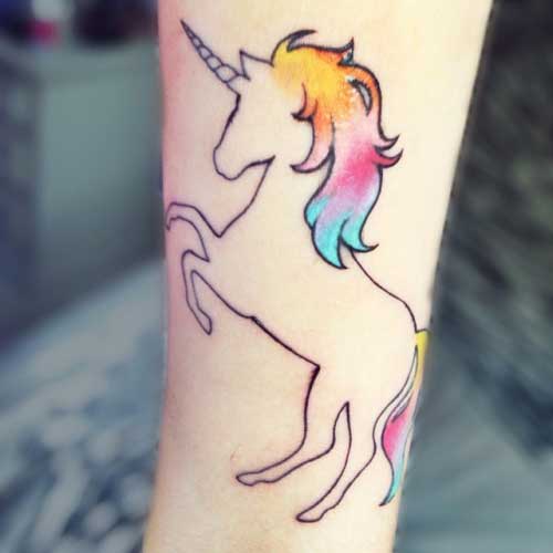 Tatuaje de Unicornio: ¡Significado y + 30 inspiraciones sensacionales!