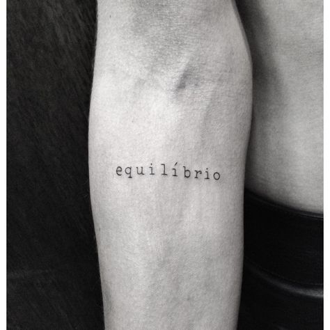 EQUILIBRIUM Tattoo ➞ +45 idee e font per trarre ispirazione!