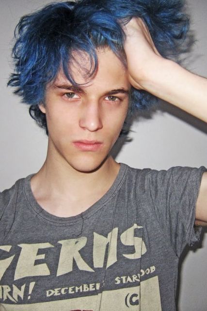30 modèles de cheveux bleus extrêmement élégants pour les hommes à inspirer !