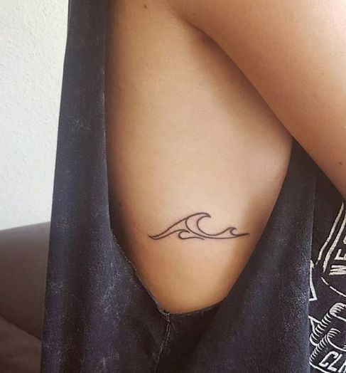 Surfer Tattoo – Significato + 30 idee per uomini e donne